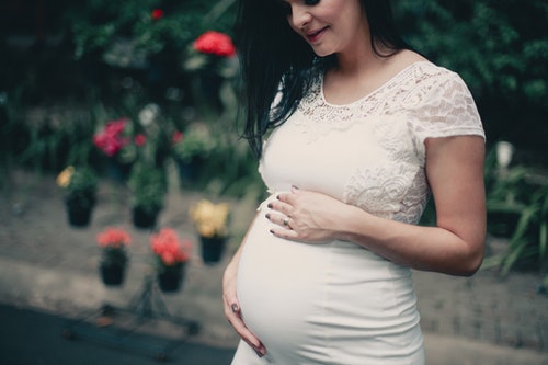 how-single-moms-can-get-through-pregnancy-without-destroying-their-mental-health